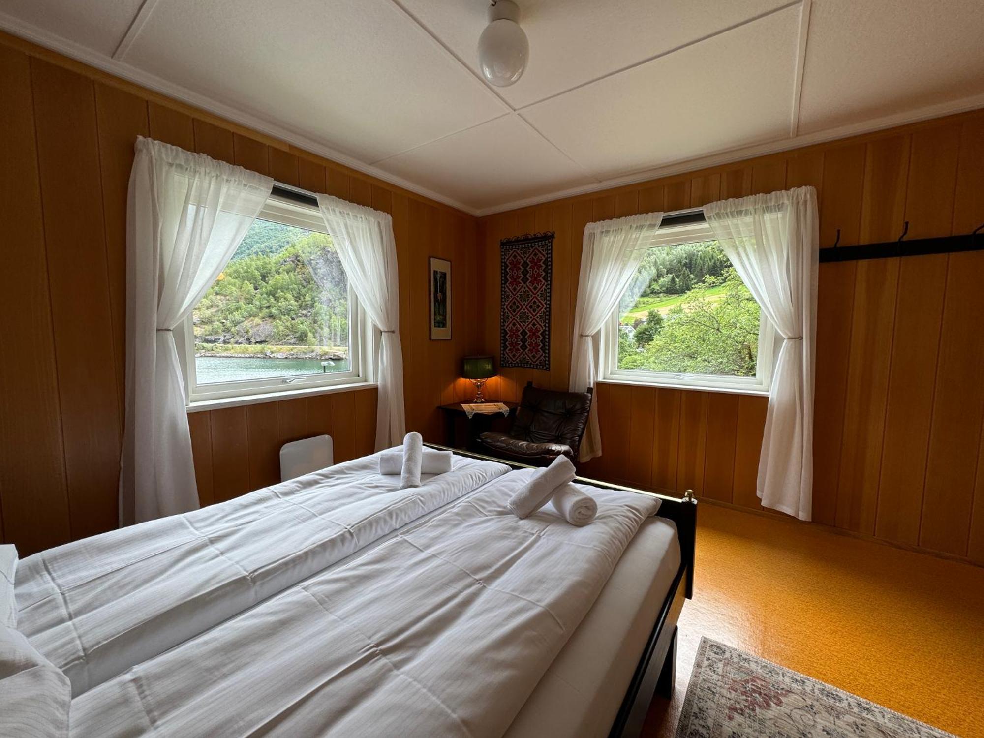 Gasthof Svingen - Panoramic Fjord Views In