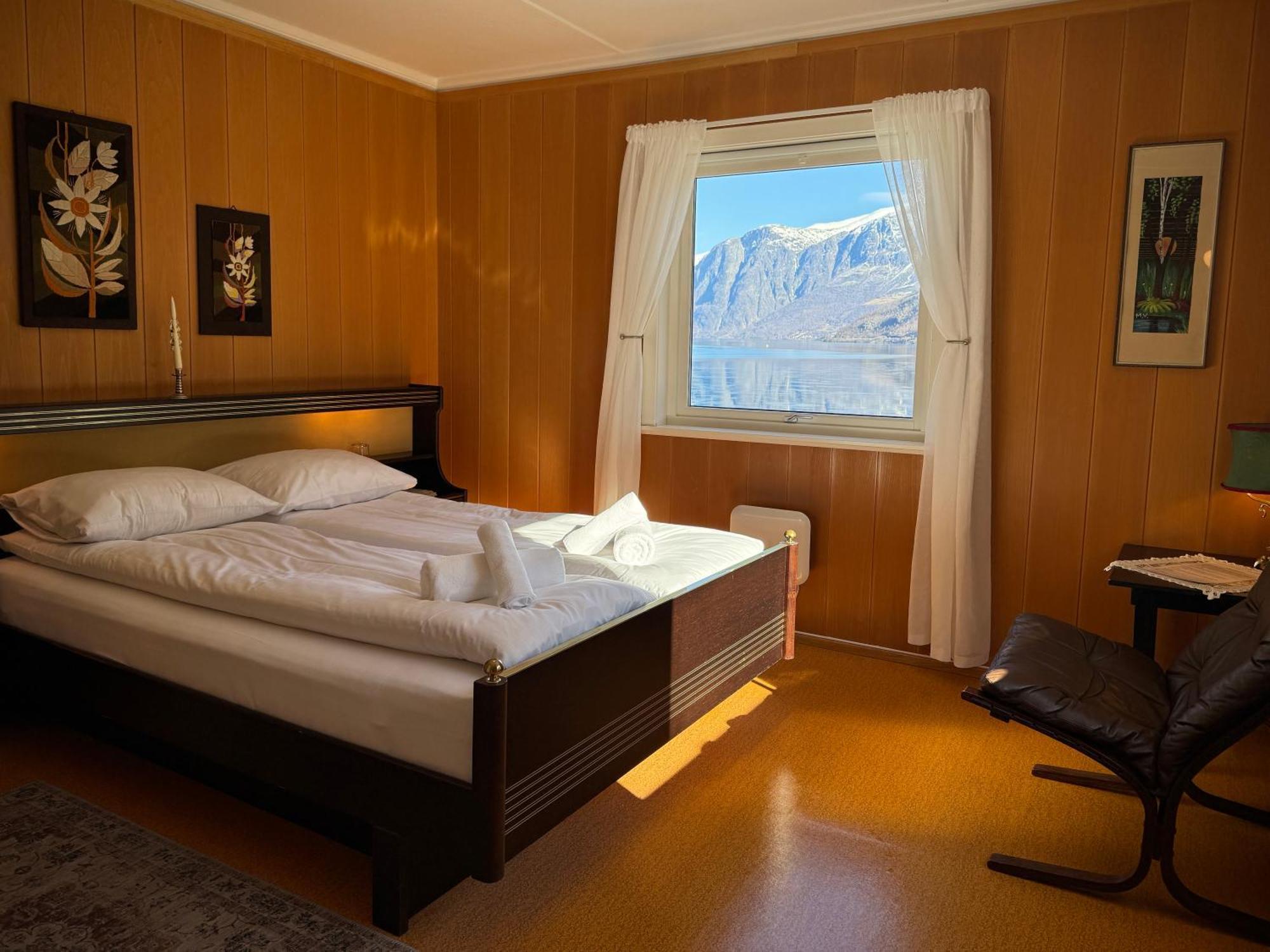 Gasthof Svingen - Panoramic Fjord Views In *